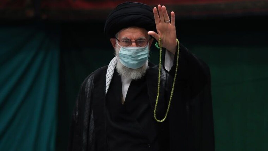 אחרי הדיווחים שחלה: ח'אמנאי הופיע בטקס פומבי באירא אחרי הדיווחים שחלה: ח'אמנאי הופיע בטקס פומבי באירא