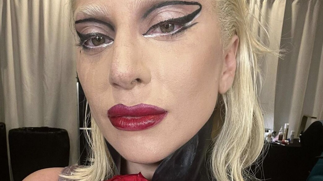 ליידי גאגא בוכה אחרי הפסקת מופע