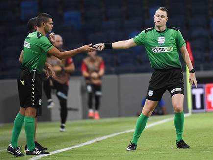 משחק שקט שלו. פריד (ברני ארדוב)