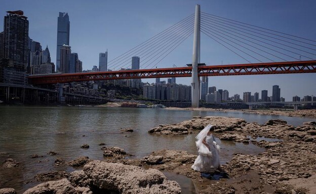 נהר היאנגצה המתייבש בסין (צילום: Reuters)