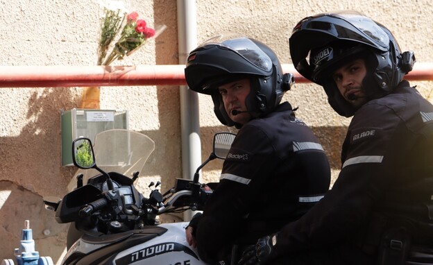 אמיר ברקוביץ ומשה מלול, שוטרים ביחידת האופנוענים (צילום: דוברות המשטרה)