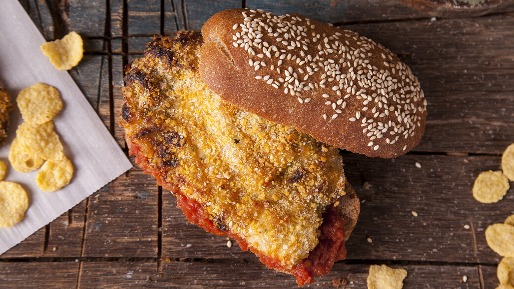 חזה עוף בציפוי קורנפלקס, חרדל ודבש