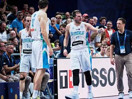 הסתיים בצורה כואבת (FIBA) (צילום: ספורט 5)