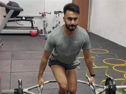 ממשיך לעבוד. עוואד (אלבום פרטי)