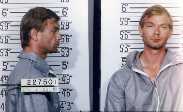 ג'פרי דאהמר בצילום מהמעצר (צילום: Photo by Curt Borgwardt Sygma via GettyImages)