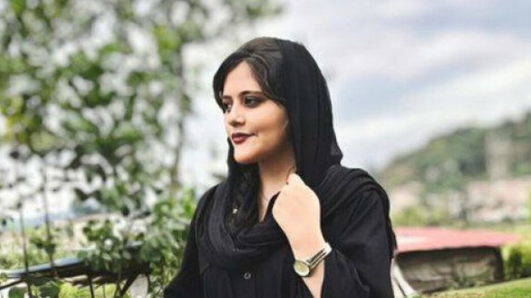 מהסא אמיני, שהוכתה למוות על ידי משמרות הצניעות