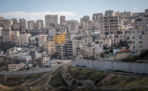 שכונות מחופשות - פסגת זאב (צילום: Photo by Jamal AwadFlash90)