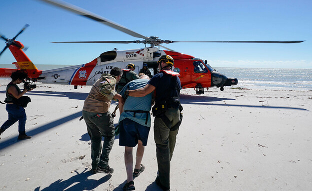 חילוץ בפלורידה (צילום: CNN)