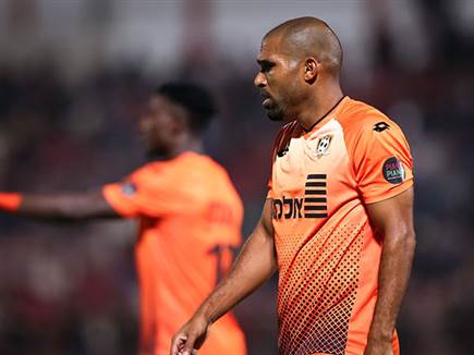 אכזבה בכתום (מאור אלקסלסי)