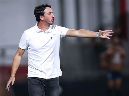 נותר בידיים ריקות (מאור אלקסלסי)