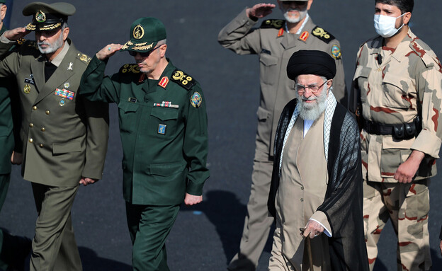 המנהיג העליון באיראן עלי ח'אמנאי (צילום: AP)