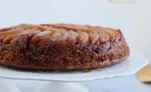 עוגת תפוחים הפוכה (צילום: רונית בן דוד, sugareat)