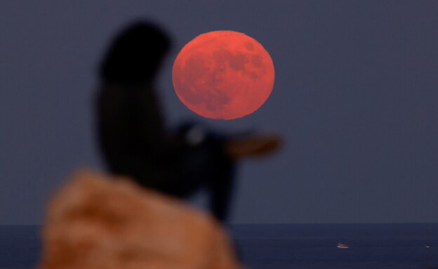 "ירח האנטר", הירח של הצייד. ארכיון (צילום: Reuters)