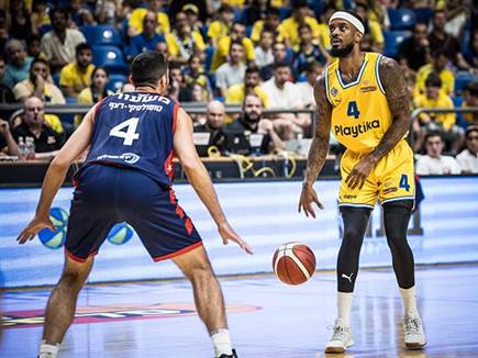 לורנזו בראון (עודד קרני)