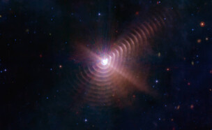 טבעות החלל מטלסקופ החלל ג'יימס ווב  (צילום: NASA‏)