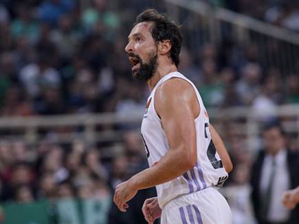 כמעט הפך על הבאזר. יול (Panagiotis Moschandreou/Euroleague Basketb (צילום: ספורט 5)
