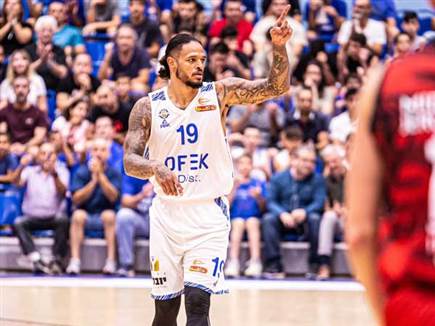 כריס באב. המצטיין של אהרוני הערב (יעל אמסילי)