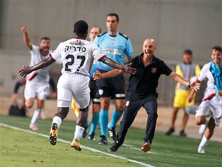 עד שהחילוף המנצח של אריה נתן את האות לחגיגה (אלן שיבר)