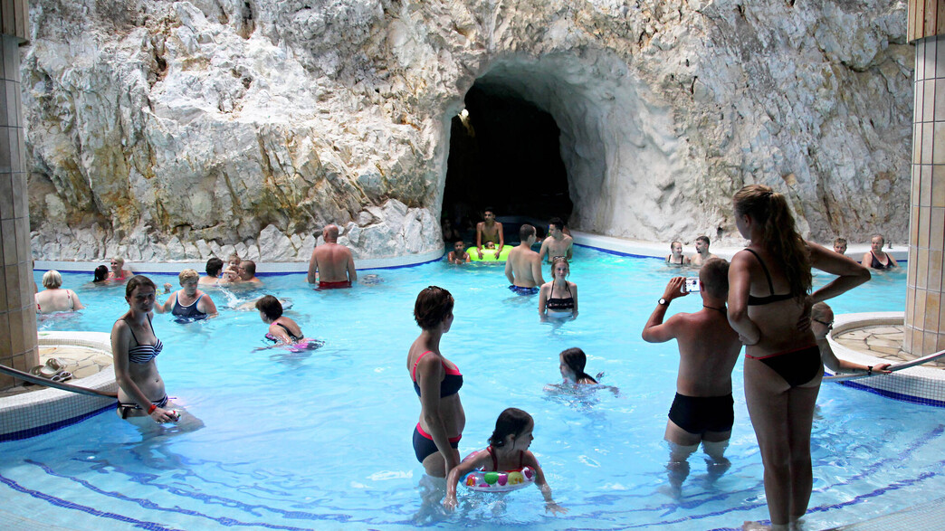 מעיינות מישקולקטפולצה הונגריה