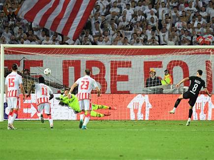 ודולב חזיזה היה חתום על רגע טראגי (האתר הרשמי)