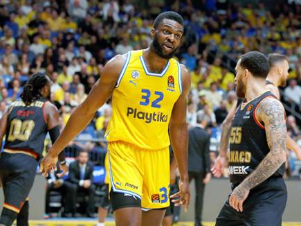 רשמו קאמבק גדול (אלן שיבר)