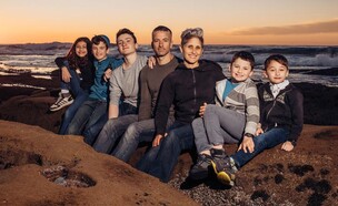 אריה אלבז והמשפחה בסן דייגו (צילום: פרטי)