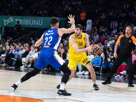 זוסמן. נהדר (Tolga Adanali/Euroleague Basketball via Getty Images) (צילום: ספורט 5)