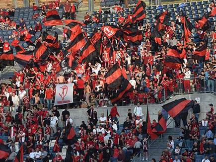 אוהדי הפועל ירושלים. לא הופעה שירצו לזכור (ברני ארדוב)