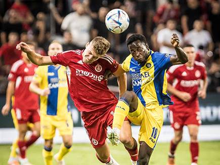 גויאגון. קיבל מחמאות (אלן שיבר)