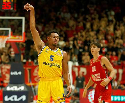 העשירי שלהם (אלן שיבר)