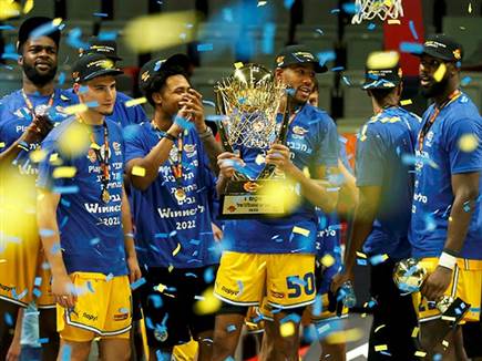 תואר ראשון לעונה (אלן שיבר)