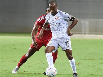 חדרה תצא עם הנקודה (צילום: ברני ארדוב)