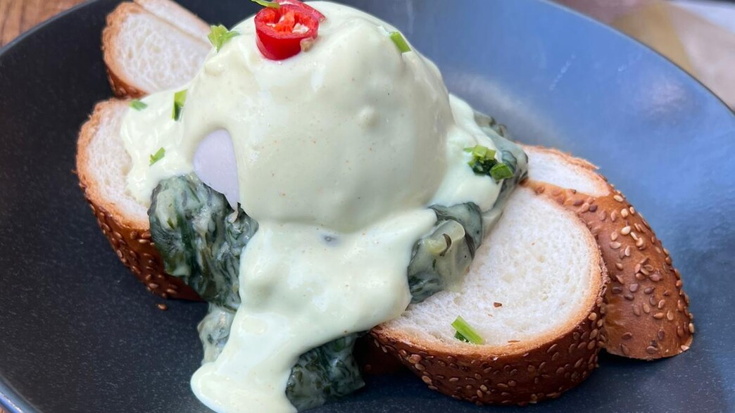 416 כוכבת הבראנץ': מנת אגז בנדיקט 416 כוכבת הבראנץ': מנת אגז בנדיקט