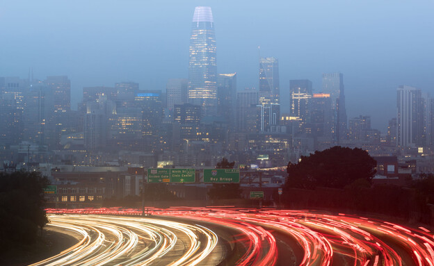 התנועה בכביש המהיר בסן פרנסיסקו, קליפורניה (צילום: yhelfman, 123rf)