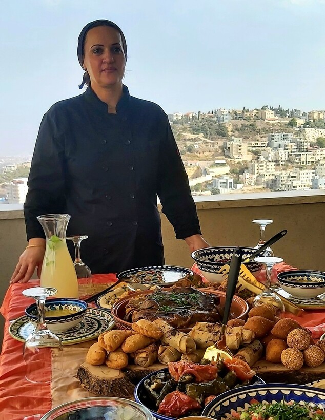 הבשלנית סמיאה מחאמיד (צילום: אריאלה אפללו)