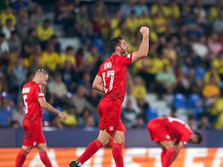 תומר חמד כבש ראשון בפנדל (getty)