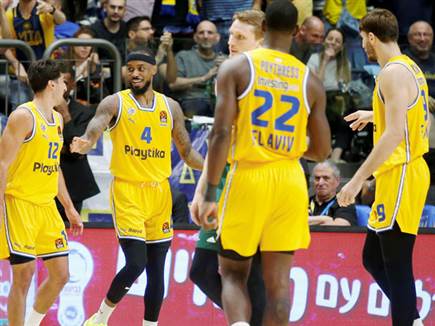 שלטו במשך דקות ארוכות (אלן שיבר)