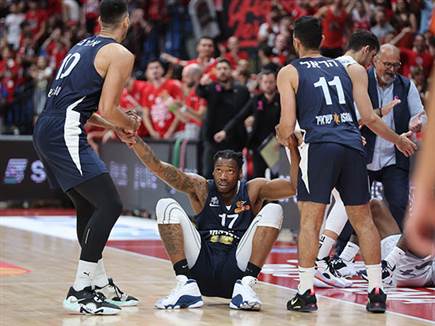 גריפין. הורחק לקראת הסיום (לירון מולדובן)