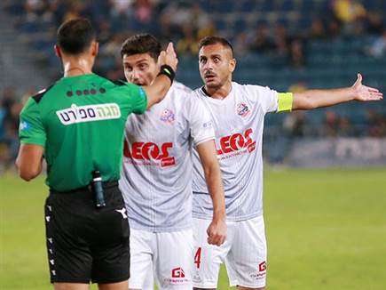 הפועל חיפה נשארה גם בתשעה שחקנים (צילום: קובי אליהו)