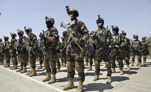 לוחמי צבא אפגניסטן שאומנו על ידי ארה"ב (צילום: AP)