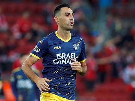 זהבי ומכבי ת"א קיוו להמשיך את הרצף (צילום: אלן שיבר)