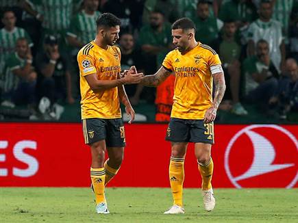 בנפיקה חגגה את הראשון (צילום: אלן שיבר)