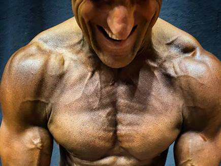 קאלה דרשלר. מנצל את נתוניו הפיזיים בכיוון חדש