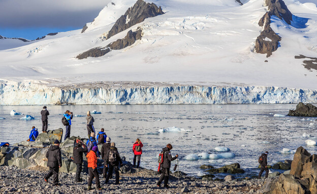 אנטארקטיקה תיירים (צילום: Vadim_N, shutterstock)
