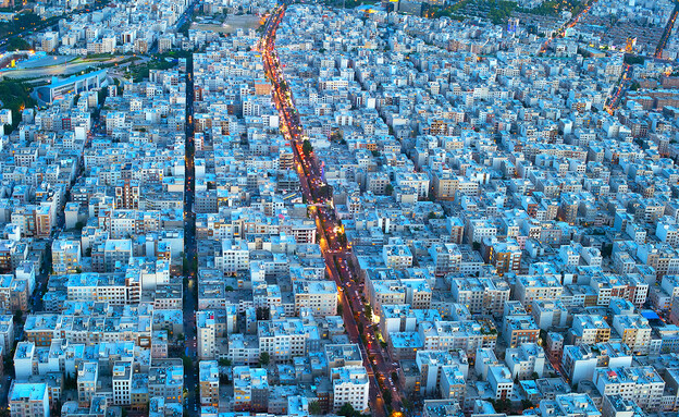 קו הרקיע של טהרן ממגדל מילאד (צילום: joyfull, shutterstock)