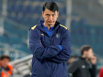 חזר לנצח אחרי שני משחקים. איביץ' (אלן שיבר)