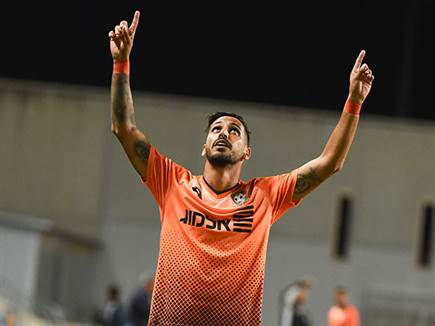 בוזגלו חשב ש-3 הנקודות אצלו עם השלישי (ברני ארדוב)