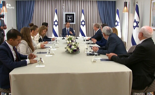 סבב התייעצויות בבית הנשיא נמשך סבב התייעצויות בבית הנשיא נמשך
