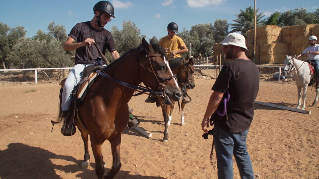 "חוות שיח" בעמק האלה
