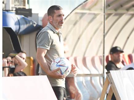 קוז'וק. ניצחון שני בשני משחקים (ברני ארדוב)